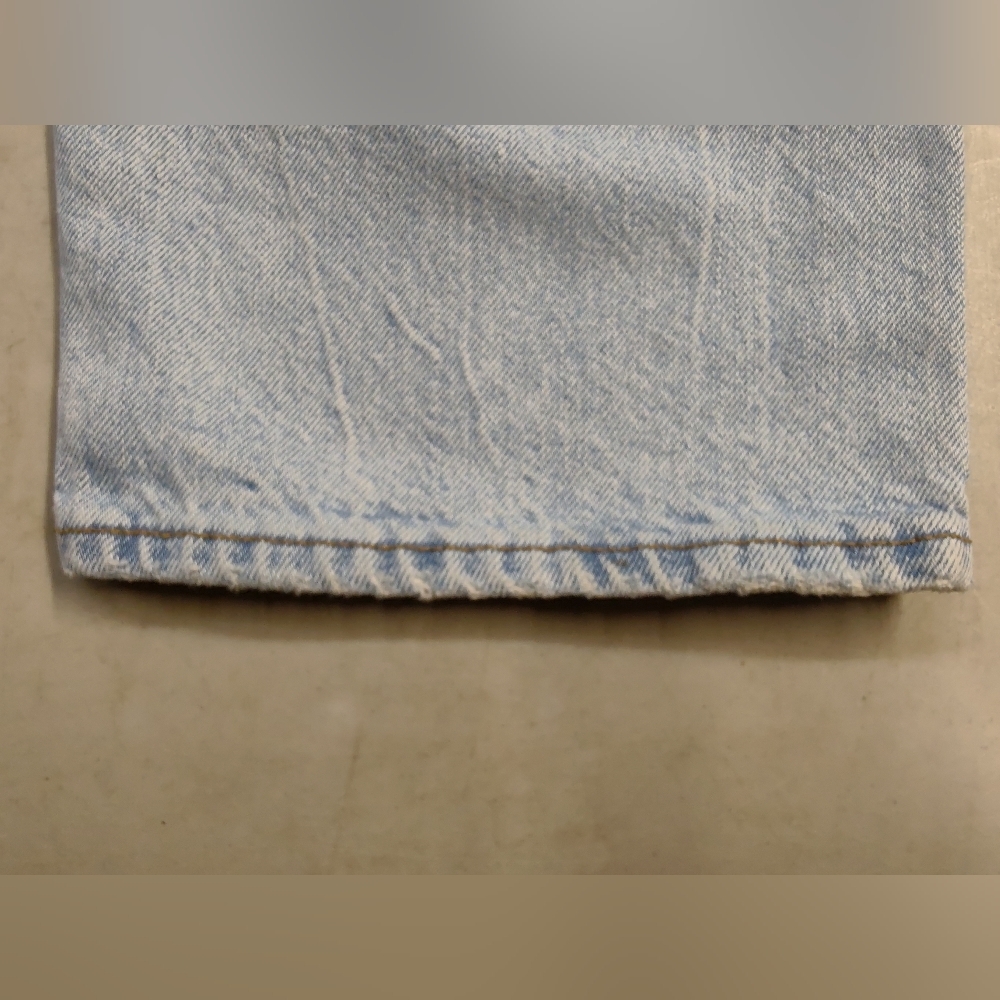 AMERICAN EAGLE High Rise Relaxed Tapered Carrot Fit Jeans Light Wash 36x28 - Picture 8 of 8
